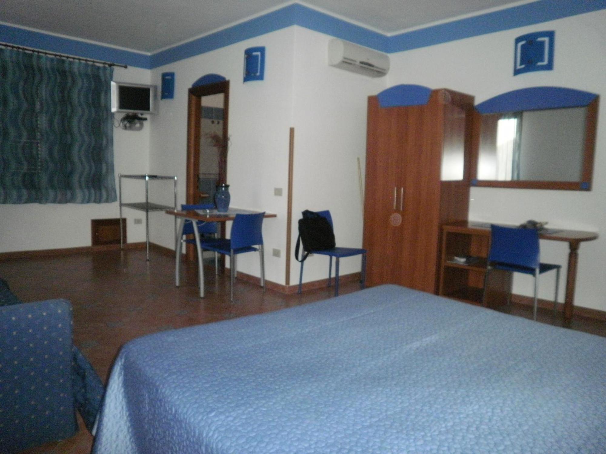 Aparthotel Sogni Nel Blu Isola di Ustica Pokój zdjęcie