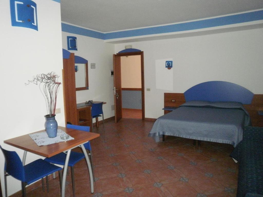 Aparthotel Sogni Nel Blu Isola di Ustica Pokój zdjęcie